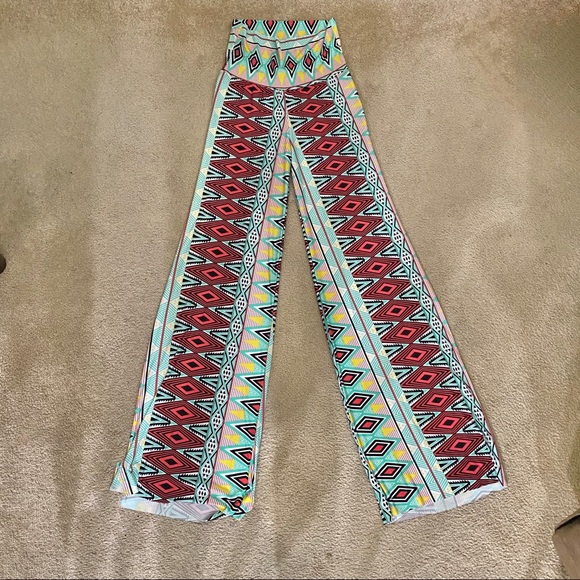 đź”´ 2/$25 S|A|L|E - Aztec Boho Palazzo Pants - Picture 2 of 4